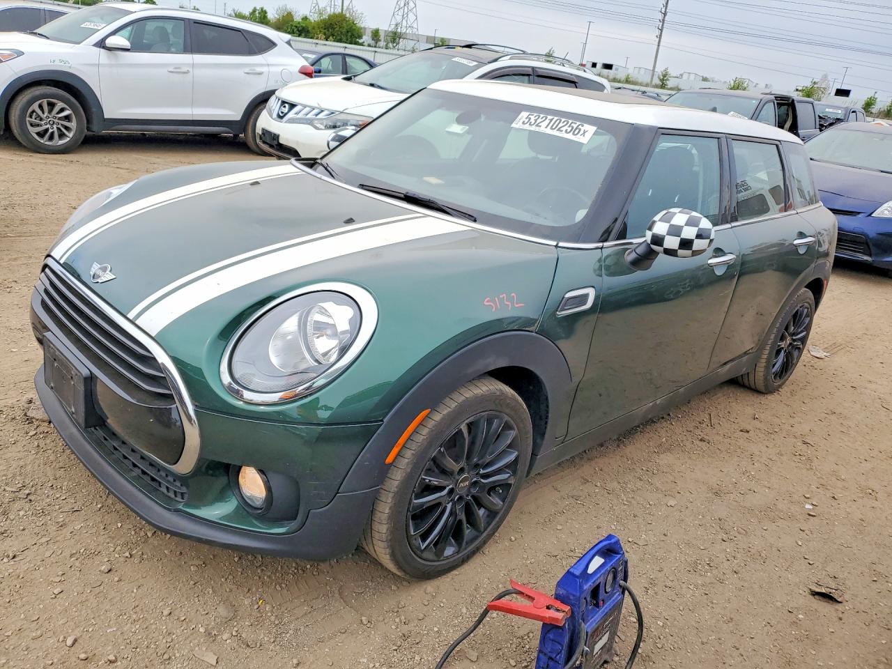 2018 MINI Clubman Cooper, VIN WMWLN5C59J2B35437 — Бок