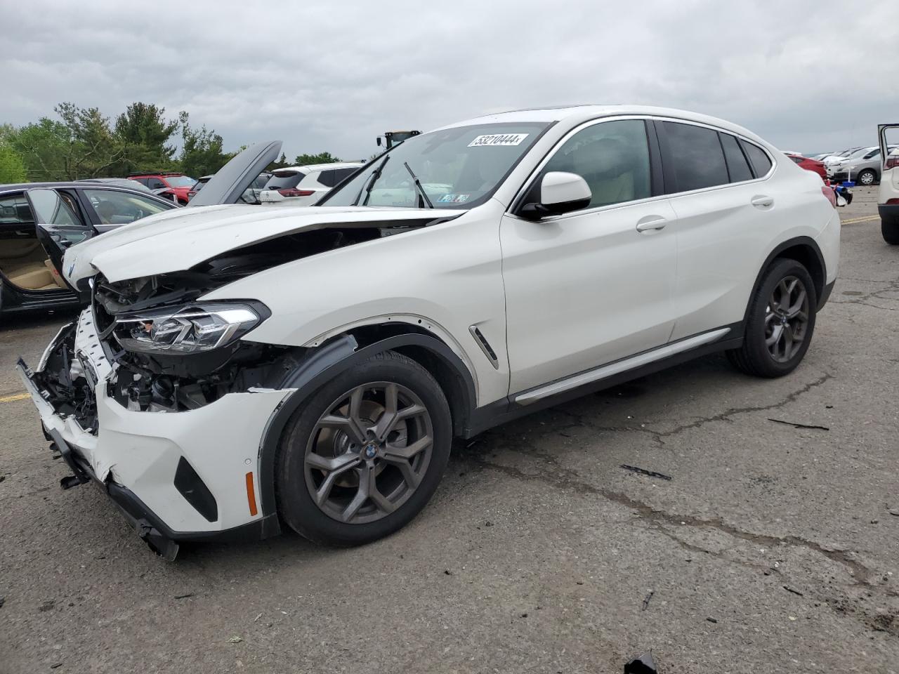 2023 BMW X4 xDrive30i, VIN 5UX33DT05P9R75444 — Front end