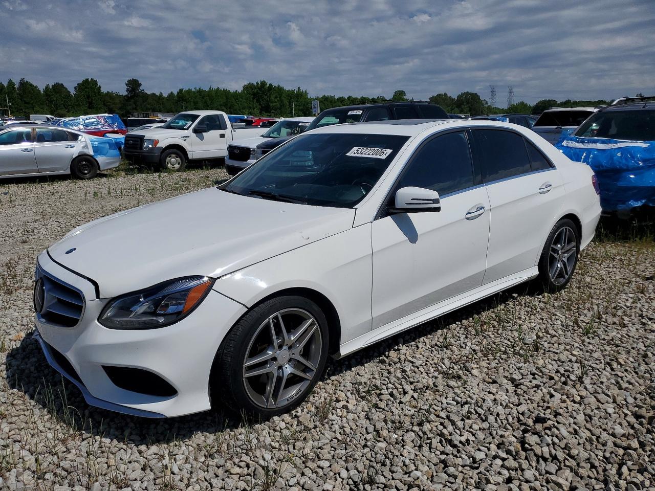 2016 Mercedes-Benz E 350 Sport, VIN WDDHF5KB4GB270074 — Normal wear