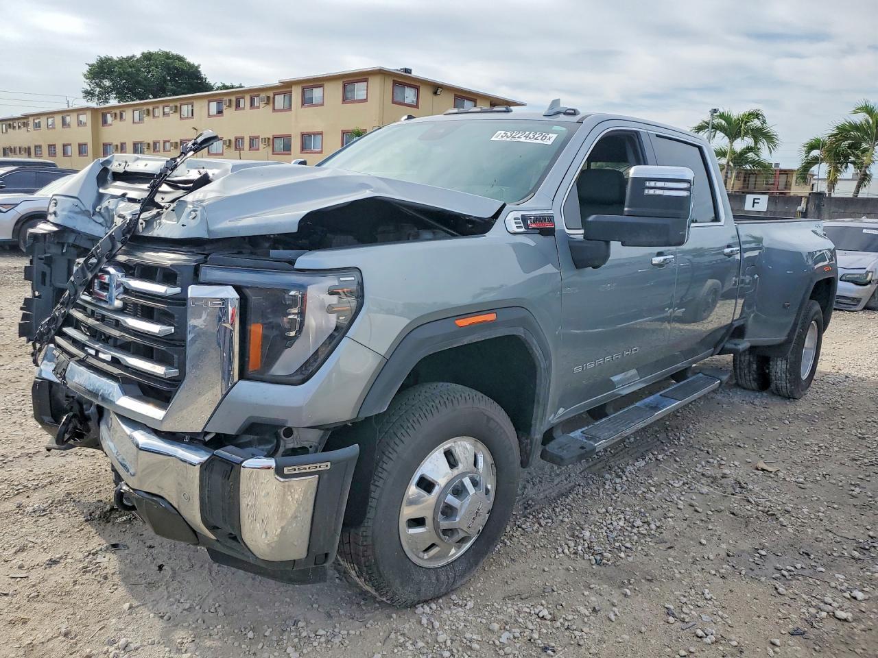 2026 GMC Sierra 3500HD SLT, VIN 1GT4UUEY0TF108194 — Front end