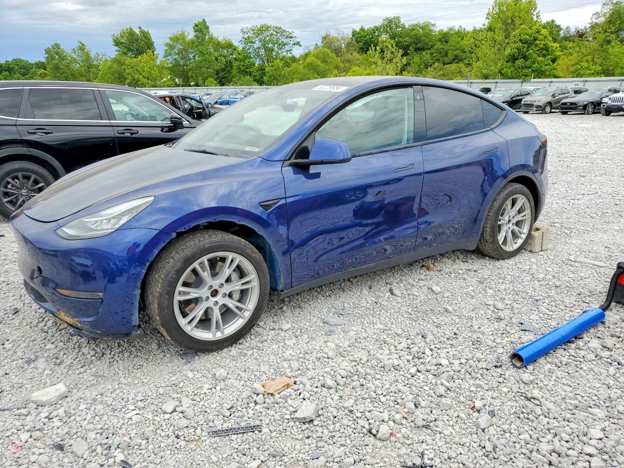 2022 Tesla Model Y Long Range, VIN 7SAYGDEE2NF439402 — Mechanical