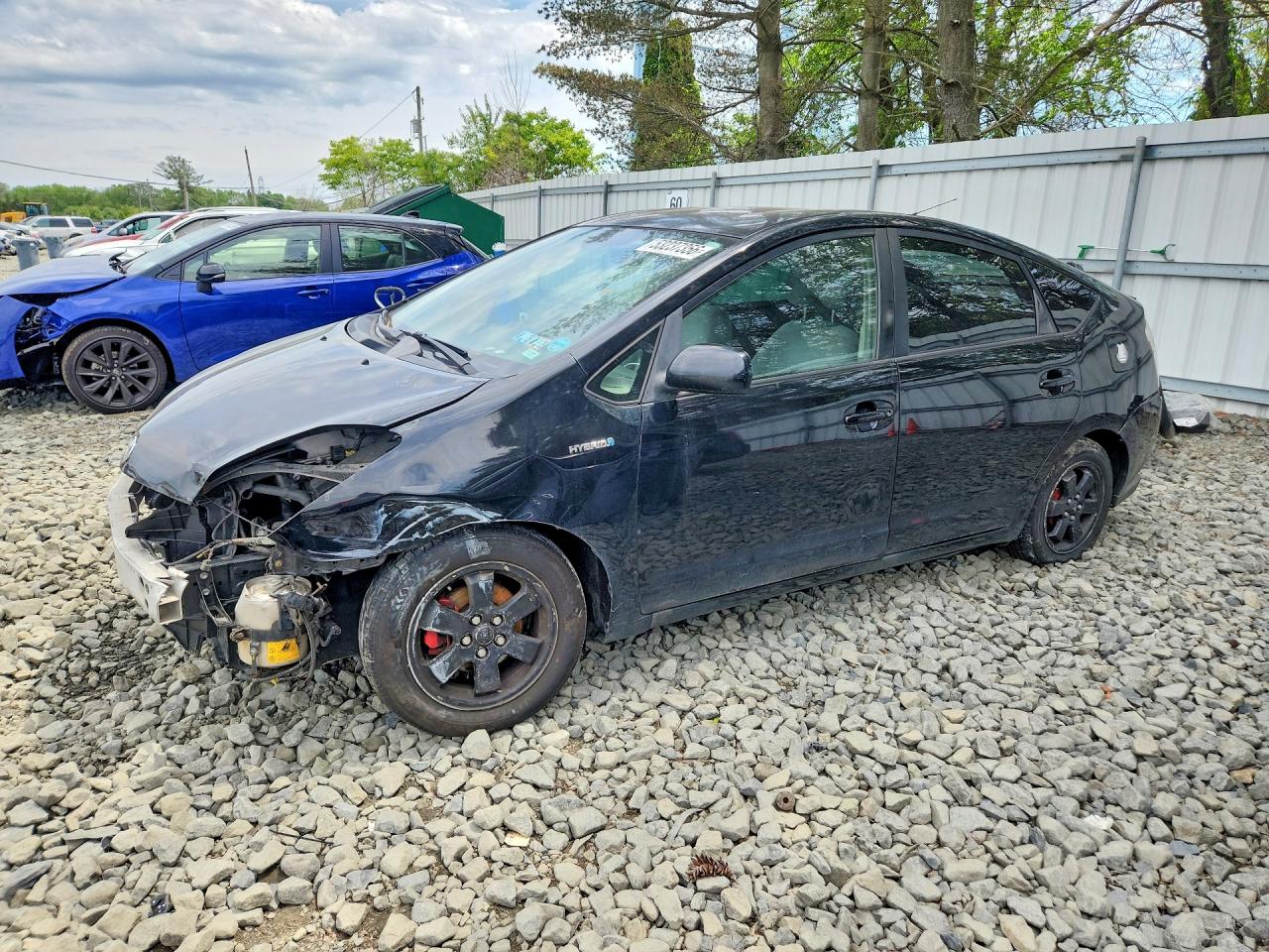 2007 Toyota Prius, VIN JTDKB20U177568227 — Front end