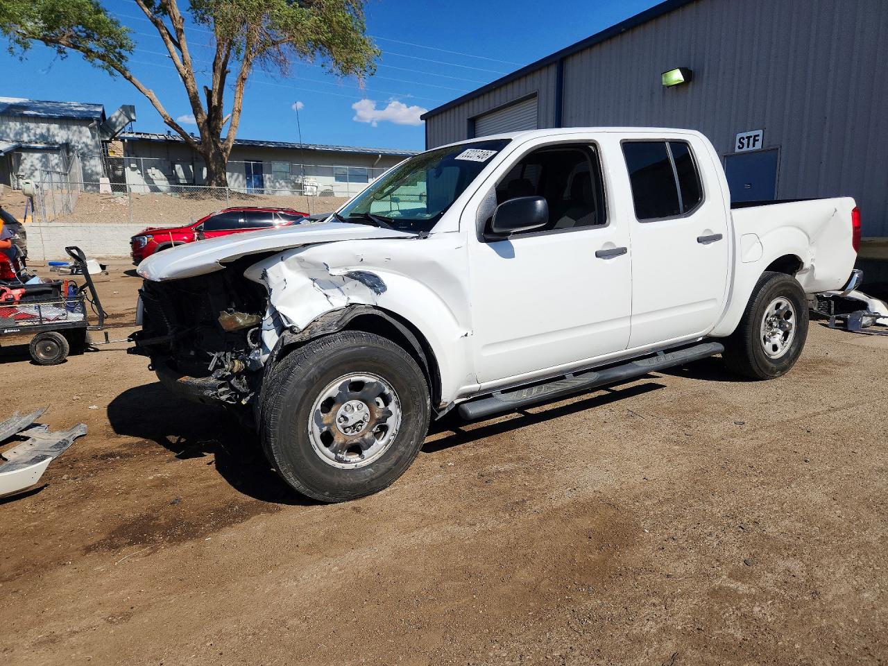 2011 Nissan Frontier SV, VIN 1N6AD0ER2BC403282 — Front end
