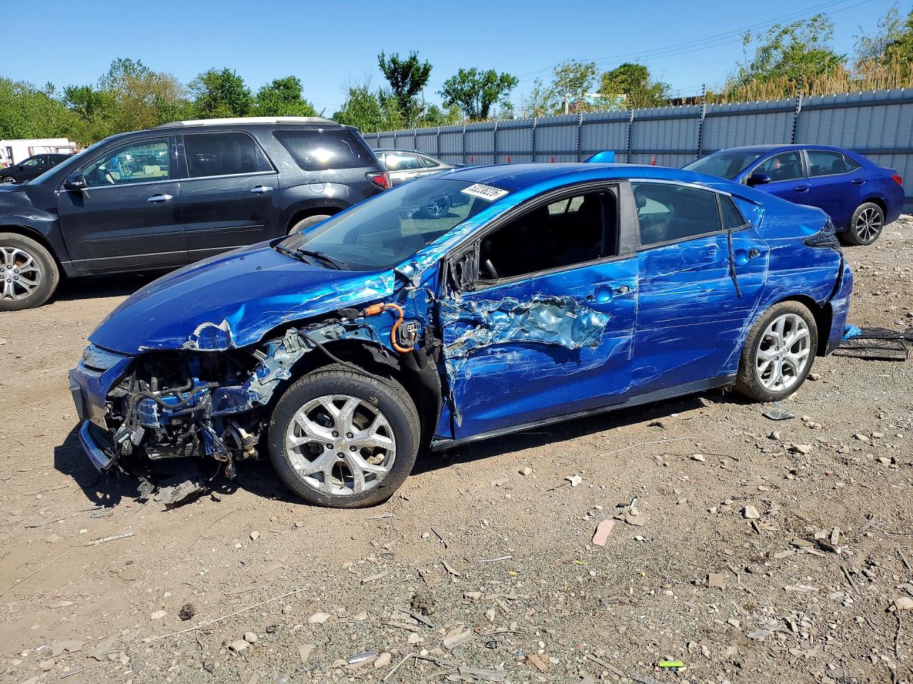 2017 Chevrolet Volt Premier, VIN 1G1RB6S53HU177717 — Front end