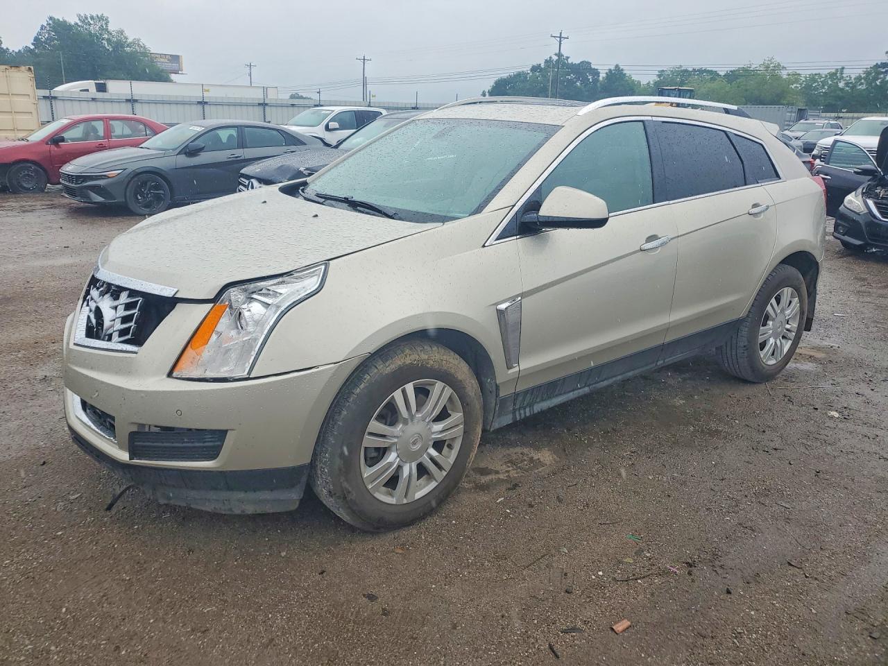 2013 Cadillac SRX Luxury Collection, VIN 3GYFNCE31DS623670 — Front end