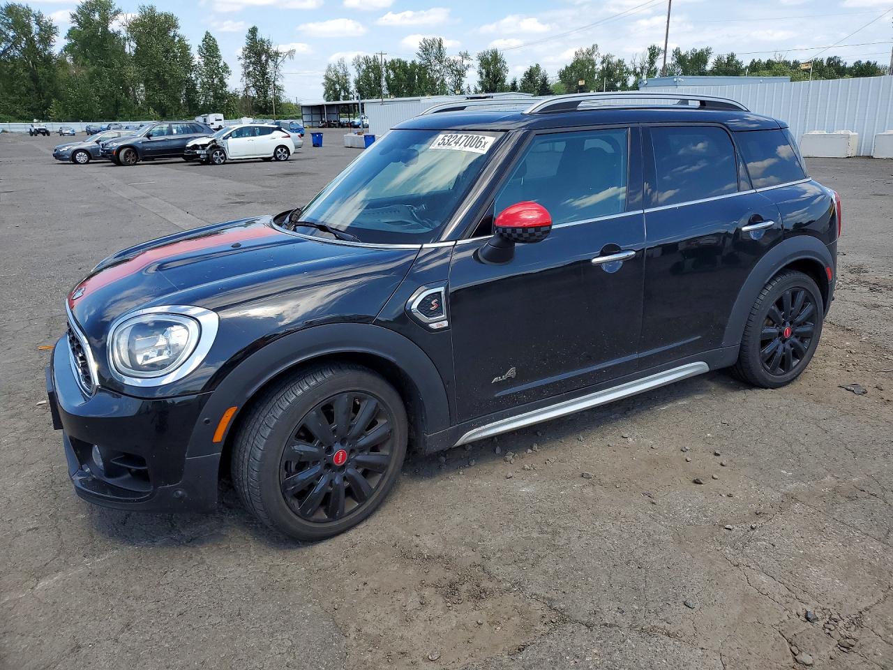 2018 MINI Countryman Cooper S, VIN WMZYT5C32J3D83035 — Side