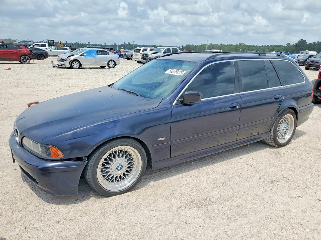 2001 BMW 5 Series 525i, VIN WBADS43431GD85953 — Перед