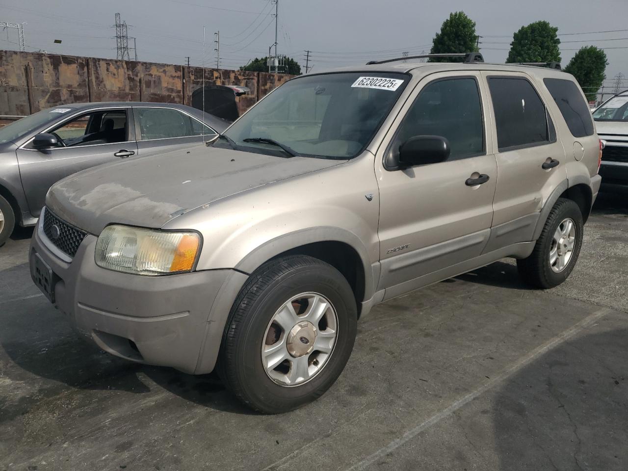 2001 Ford Escape XLT, VIN 1FMYU03181KE78292 — Перед