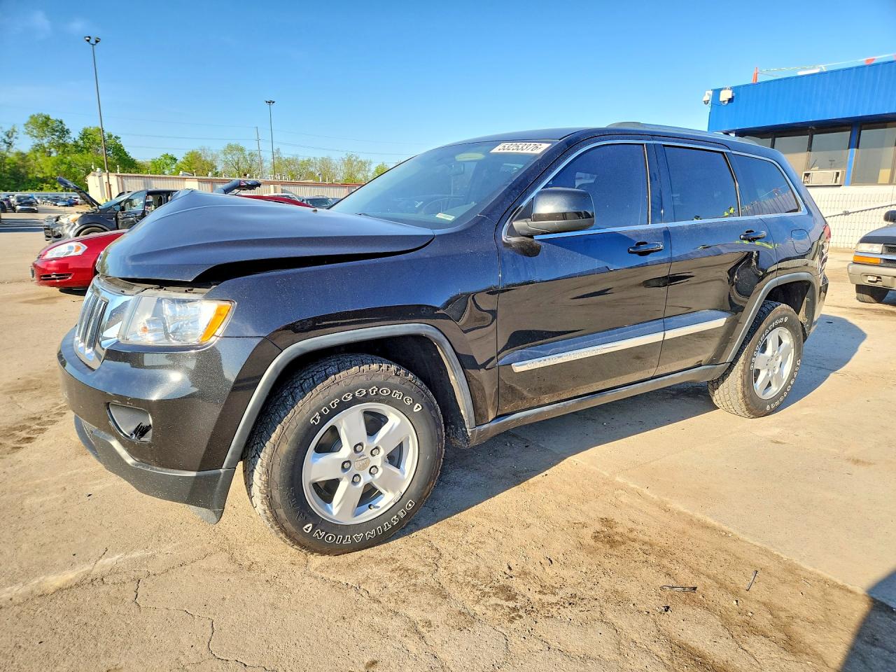 2011 Jeep Grand Cherokee Laredo, VIN 1J4RR4GG4BC615007 — Front end