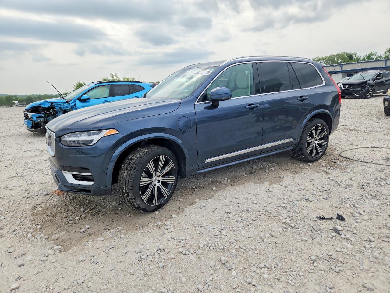 2025 Volvo XC90 Plus, VIN YV4H60PE9S1332578 — Front end