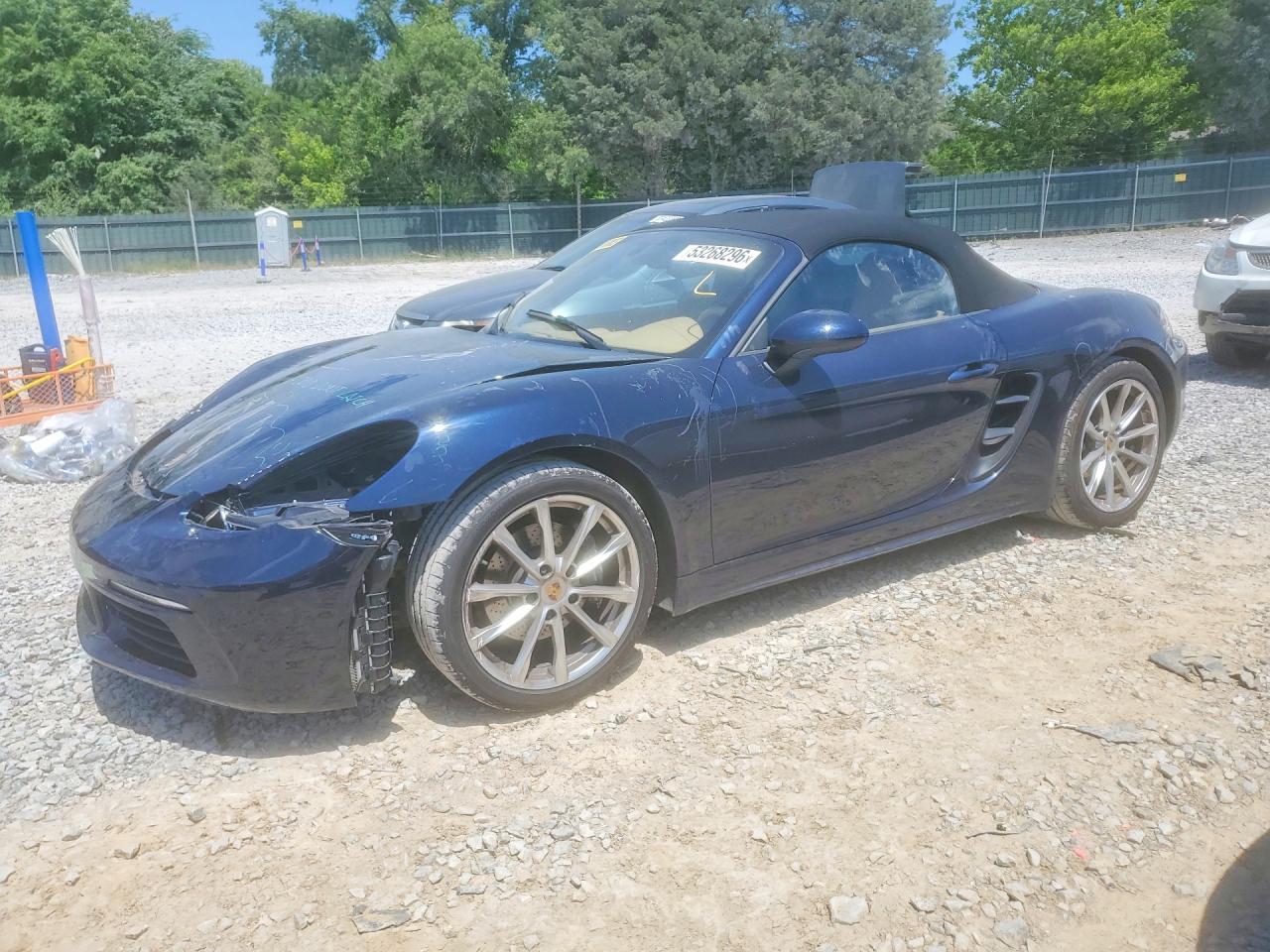 2017 Porsche 718 Boxster, VIN WP0CA2A87HS221671 — Перед