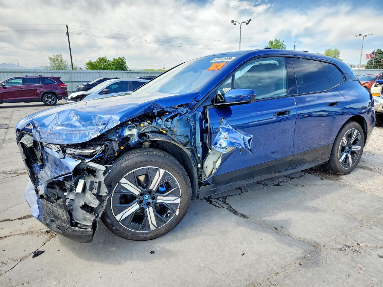 2025 BMW iX xDrive50, VIN WB523CF08SCU58827 — Front end