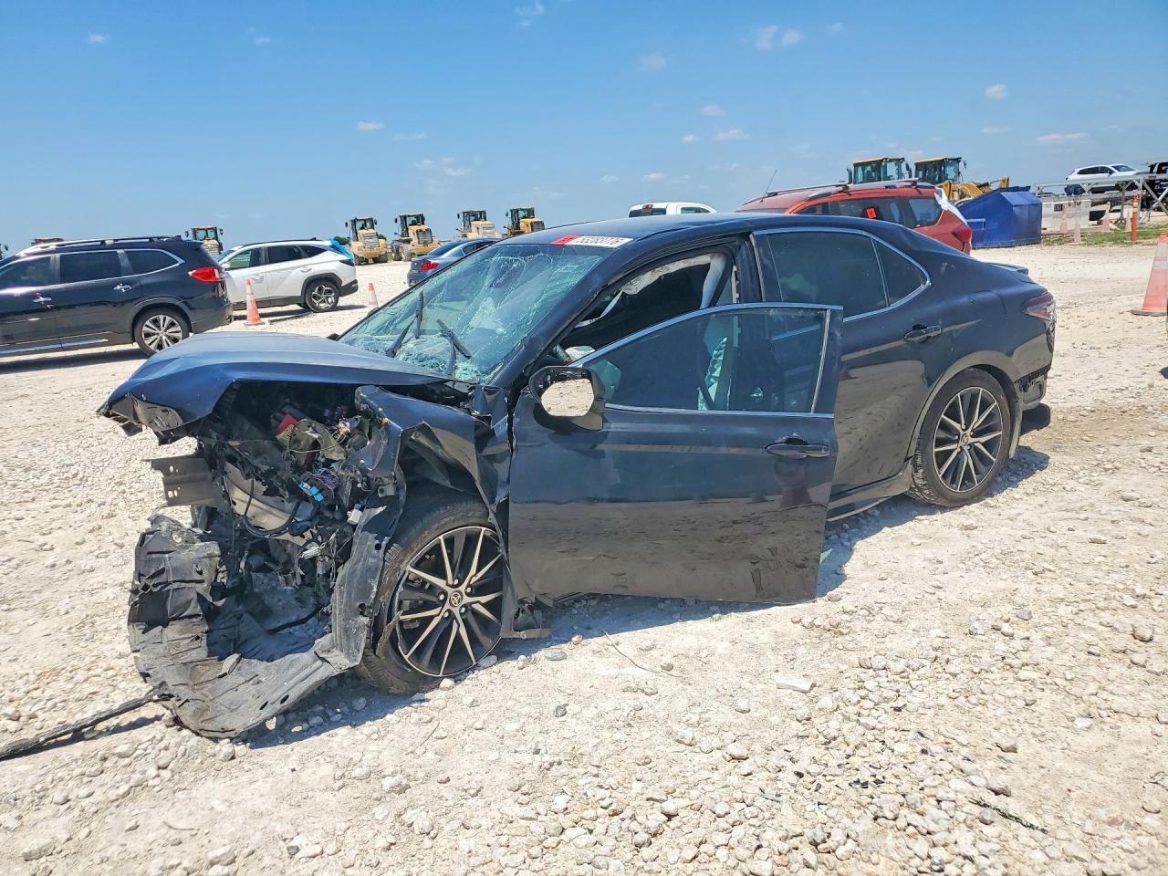 2023 Toyota Camry SE, VIN 4T1G11AK2PU828406 — Front end
