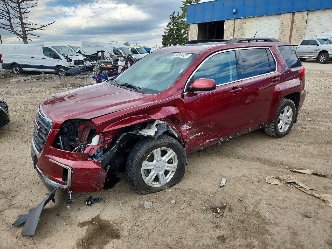 2016 GMC Terrain SLE, VIN 2GKALNEK8G6326668 — Front end