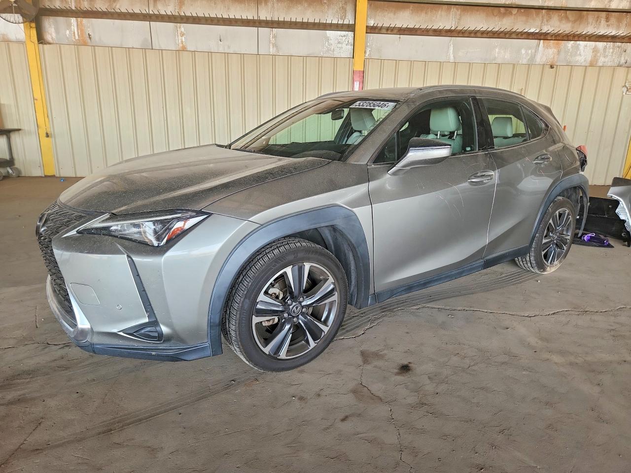 2021 Lexus UX 200, VIN JTHX3JBH5M2042705 — Зад