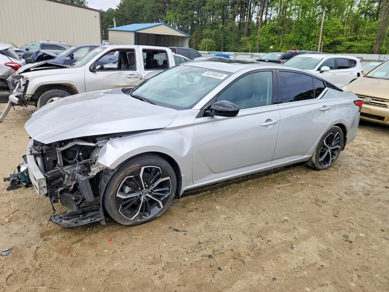 2024 Nissan Altima SR, VIN 1N4BL4CV8RN309302 — Front end