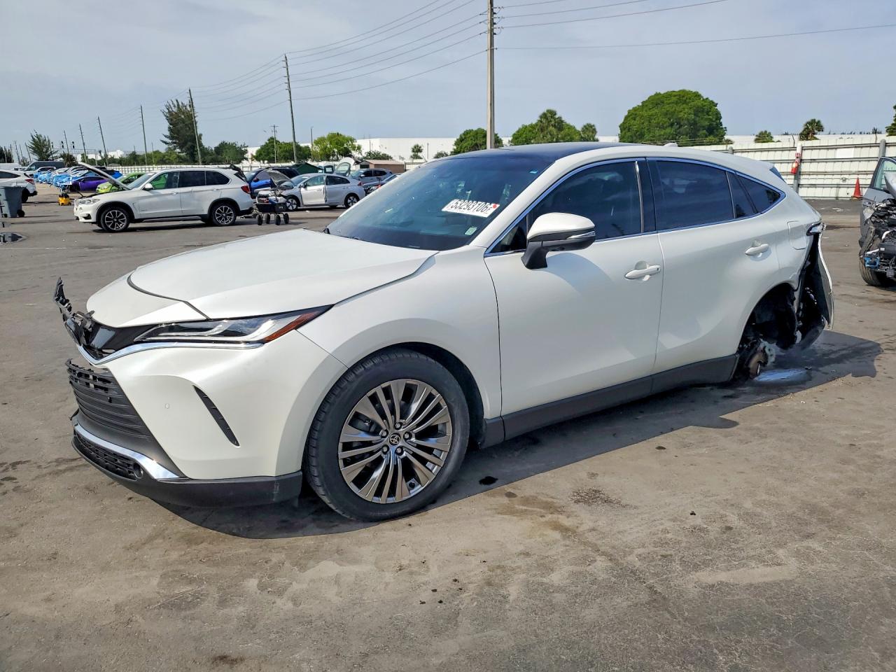 2023 Toyota Venza Limited, VIN JTEAAAAH4PJ151287 — Front end