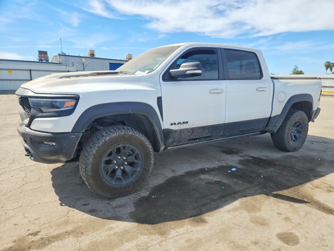 2022 Ram 1500 TRX, VIN 1C6SRFU98NN356336 — Вандализм