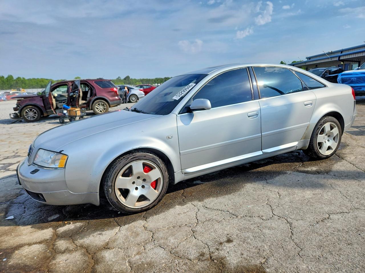 2002 Audi A6, VIN WAUML54B52N033905 — Бок