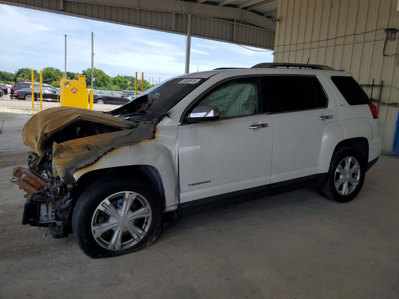 2017 GMC Terrain SLT, VIN 2GKALPEK9H6326501 — Burn