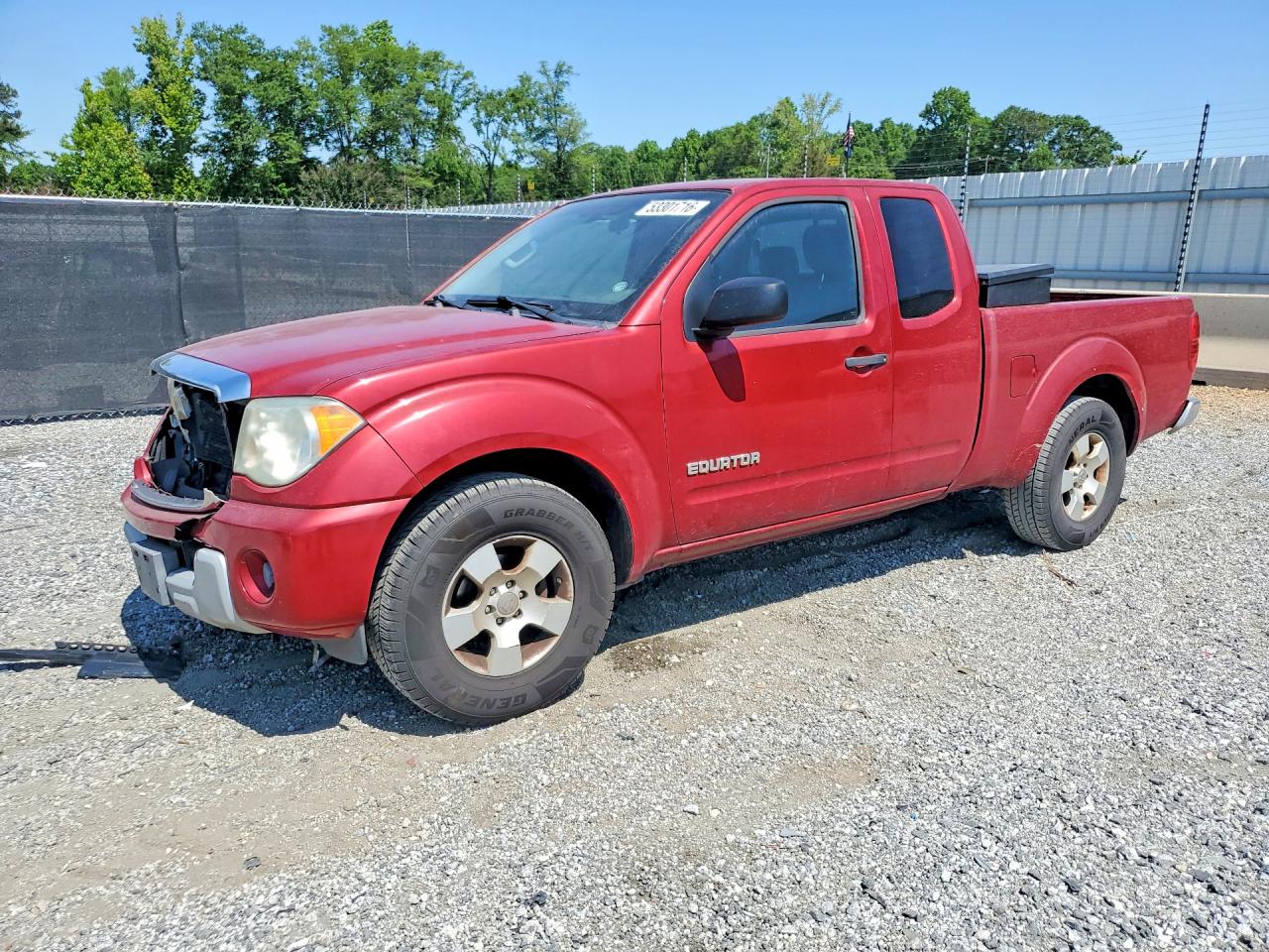 2012 Suzuki Equator, VIN 5Z62D0CT0CC454403 — Front end