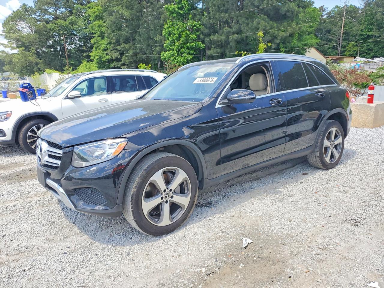 2019 Mercedes-Benz GLC 300, VIN WDC0G4JB4KF505066 — Minor dents and scratches