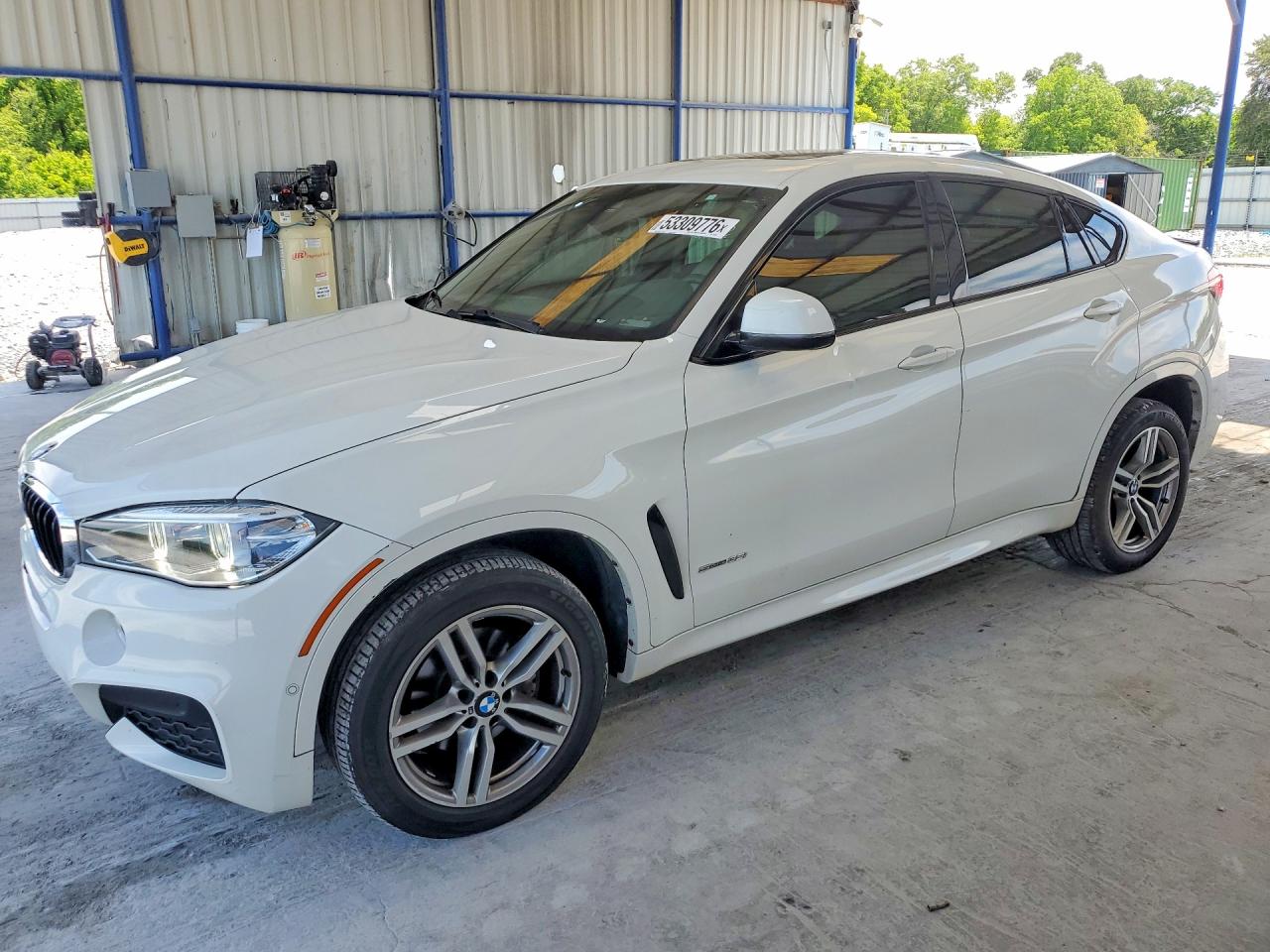 2018 BMW X6 sDrive35i, VIN 5UXKU0C53J0G80953 — Мелкие вмятины и царапины