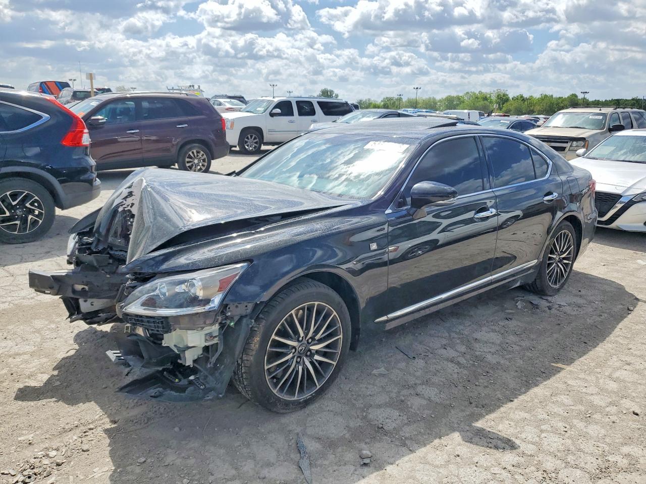 2016 Lexus LS 460, VIN JTHCL5EF7G5027254 — Front end