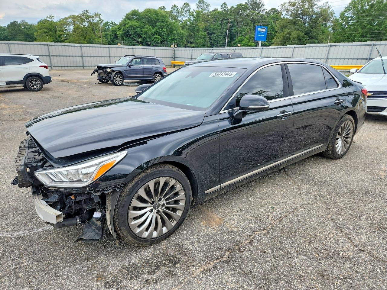 2017 Genesis G90 Premium, VIN KMHG34JA8HU031551 — Front end