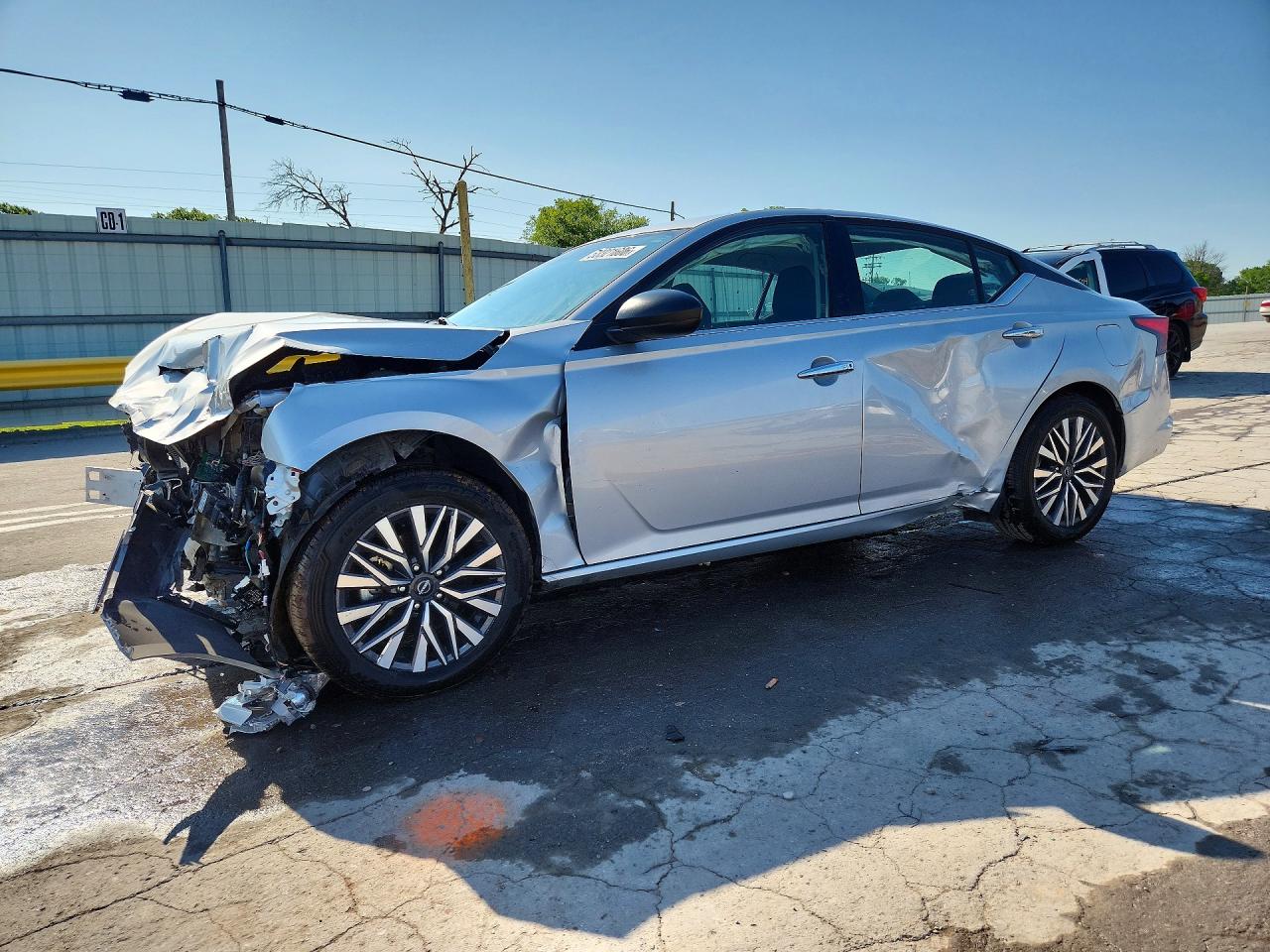 2024 Nissan Altima SV, VIN 1N4BL4DV7RN376035 — Front end