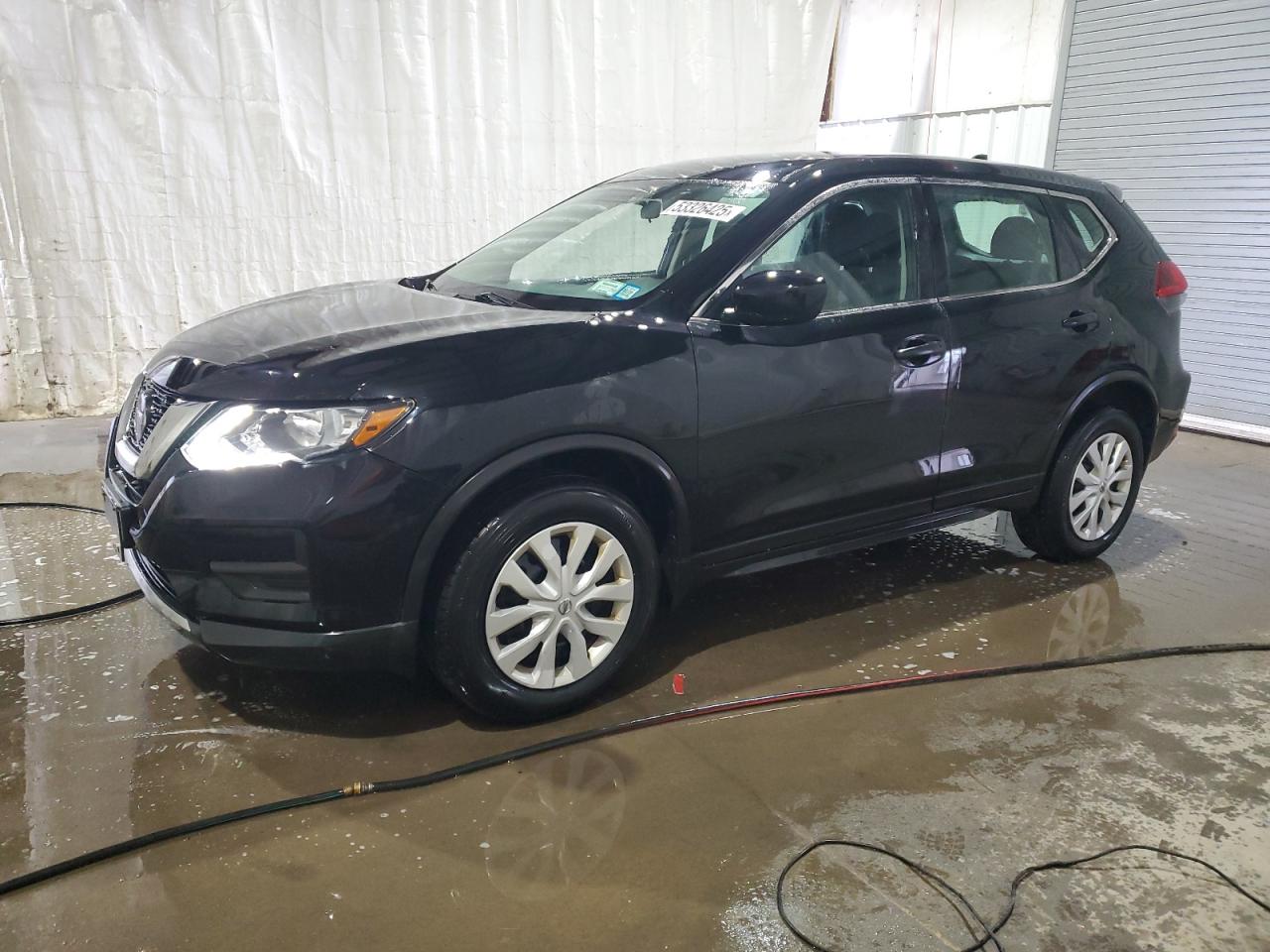 2018 Nissan Rogue SV, VIN 5N1AT2MV5JC758330 — Side