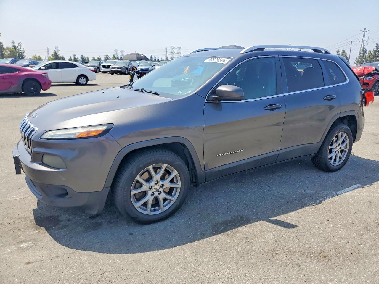 2016 Jeep Cherokee Latitude, VIN 1C4PJLCB4GW329785 — Rear end