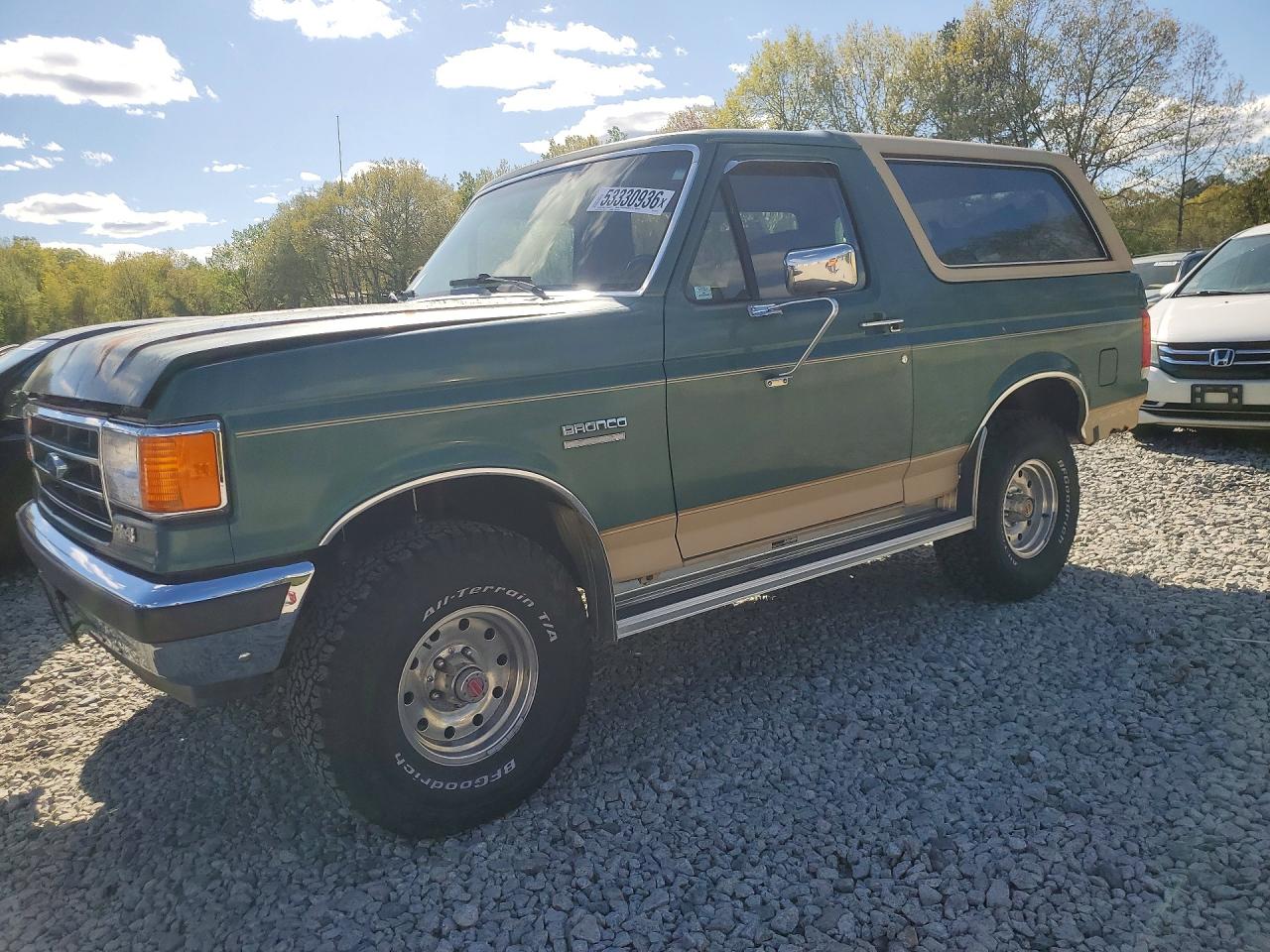 1990 Ford Bronco Custom, VIN 1FMEU15H5LLA03179 — Rear end