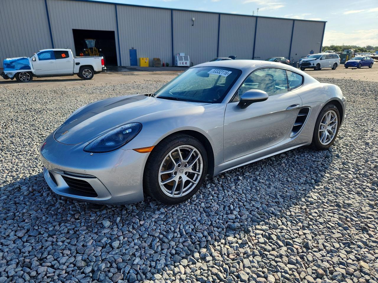 2024 Porsche 718 Cayman, VIN WP0AA2A80RK255878 — Зад
