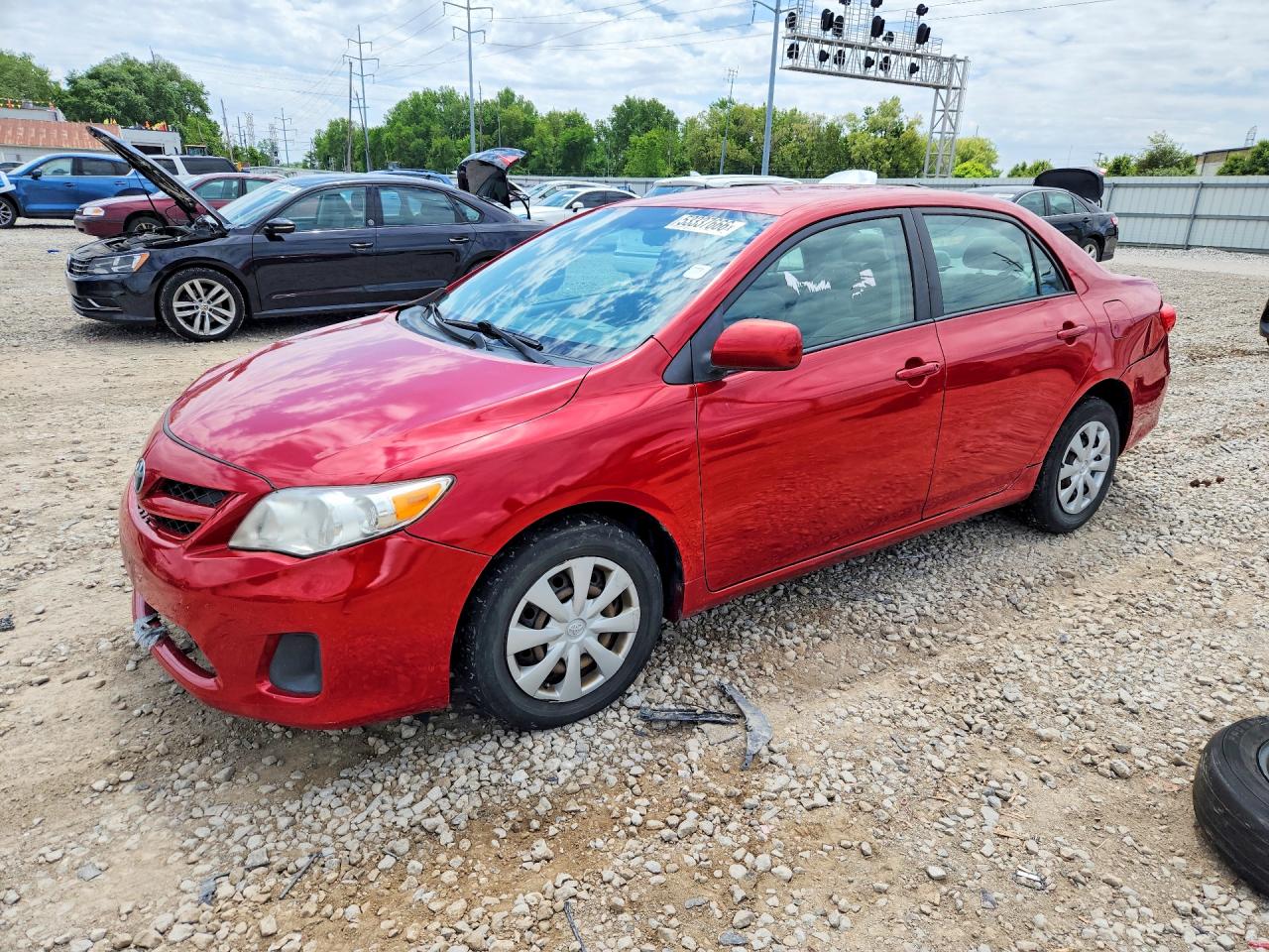 2011 Toyota Corolla LE, VIN 2T1BU4EE2BC570048 — Front end