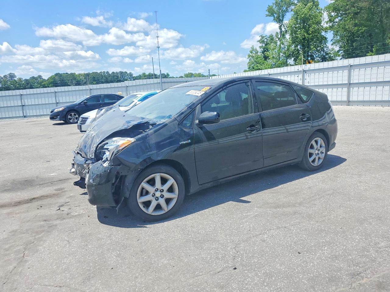 2007 Toyota Prius Touring, VIN JTDKB20U977584840 — Front end