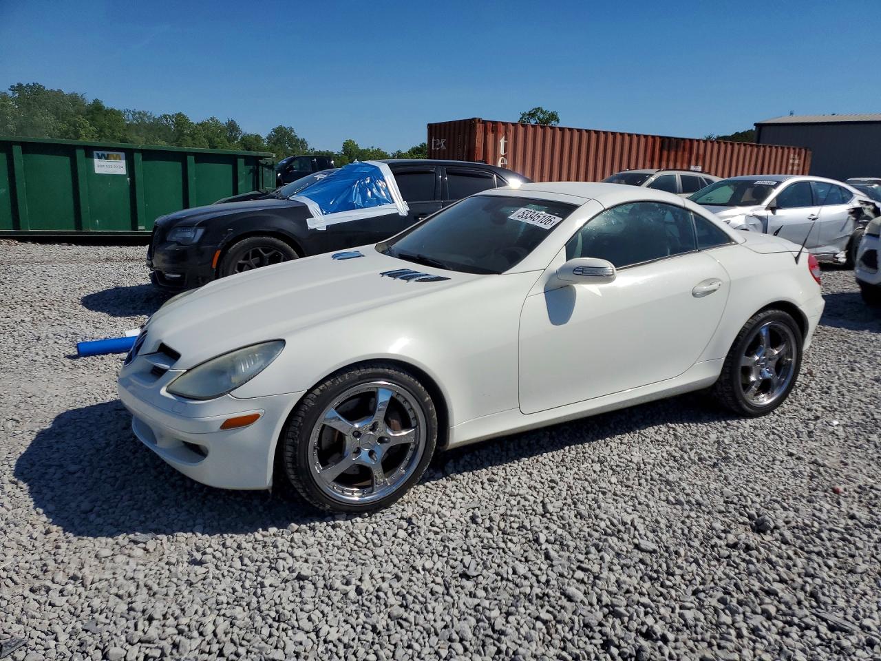 2005 Mercedes-Benz SLK 230/320, VIN WDBWK56F55F037304 — Rear end