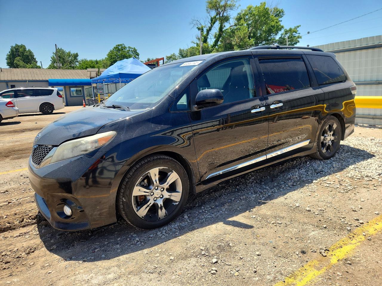 2014 Toyota Sienna SE, VIN 5TDXK3DC4ES521239 — Hail