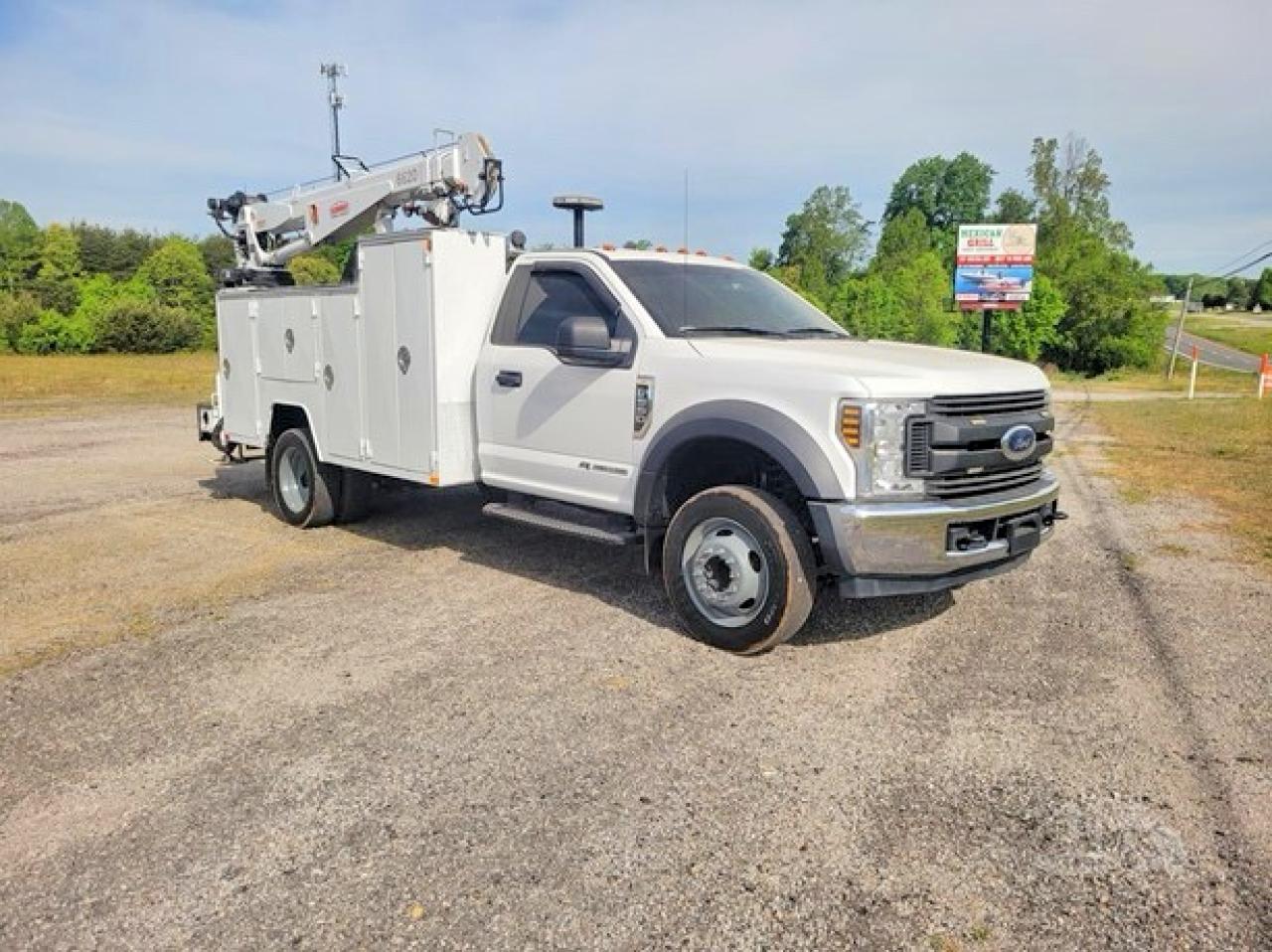 2018 Ford F-550 XL, VIN 1FDUF5GT3JEC52368 — Normal wear