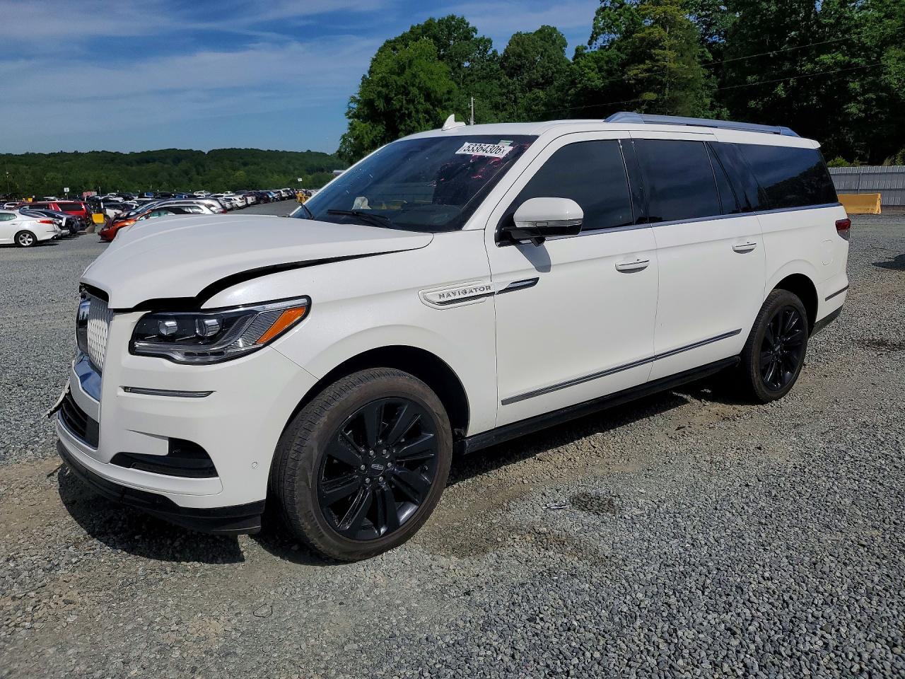 2023 Lincoln Navigator Reserve, VIN 5LMJJ3LG9PEL10990 — Front end