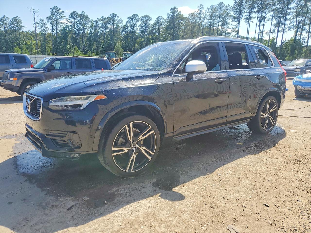 2016 Volvo XC90 T6 R-Design, VIN YV4A22PM4G1035841 — Vandalism