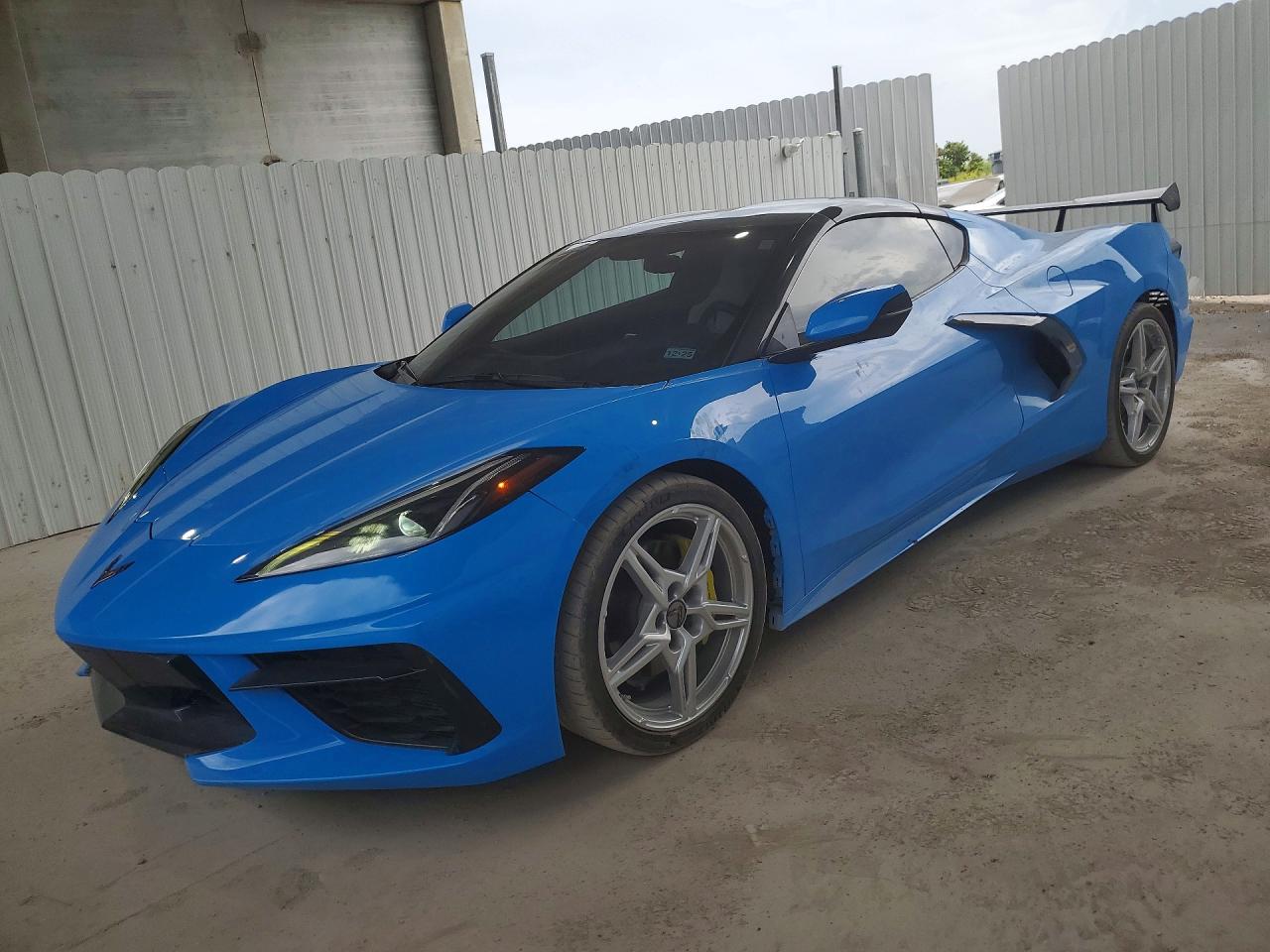 2022 Chevrolet Corvette 1LT, VIN 1G1YA2D41N5109109 — Side