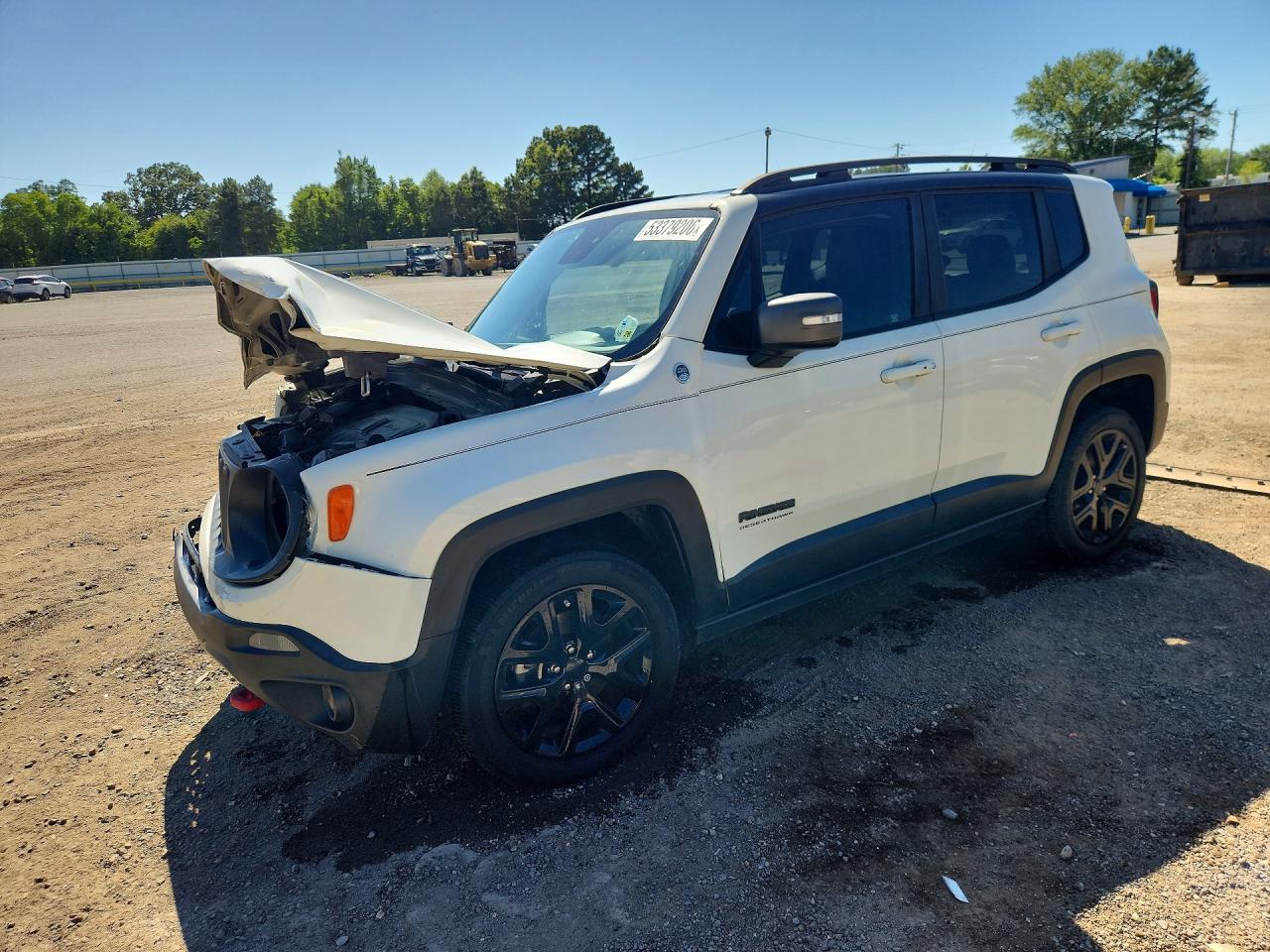 2017 Jeep Renegade Trailhawk, VIN ZACCJBCB6HPE76469 — Front end