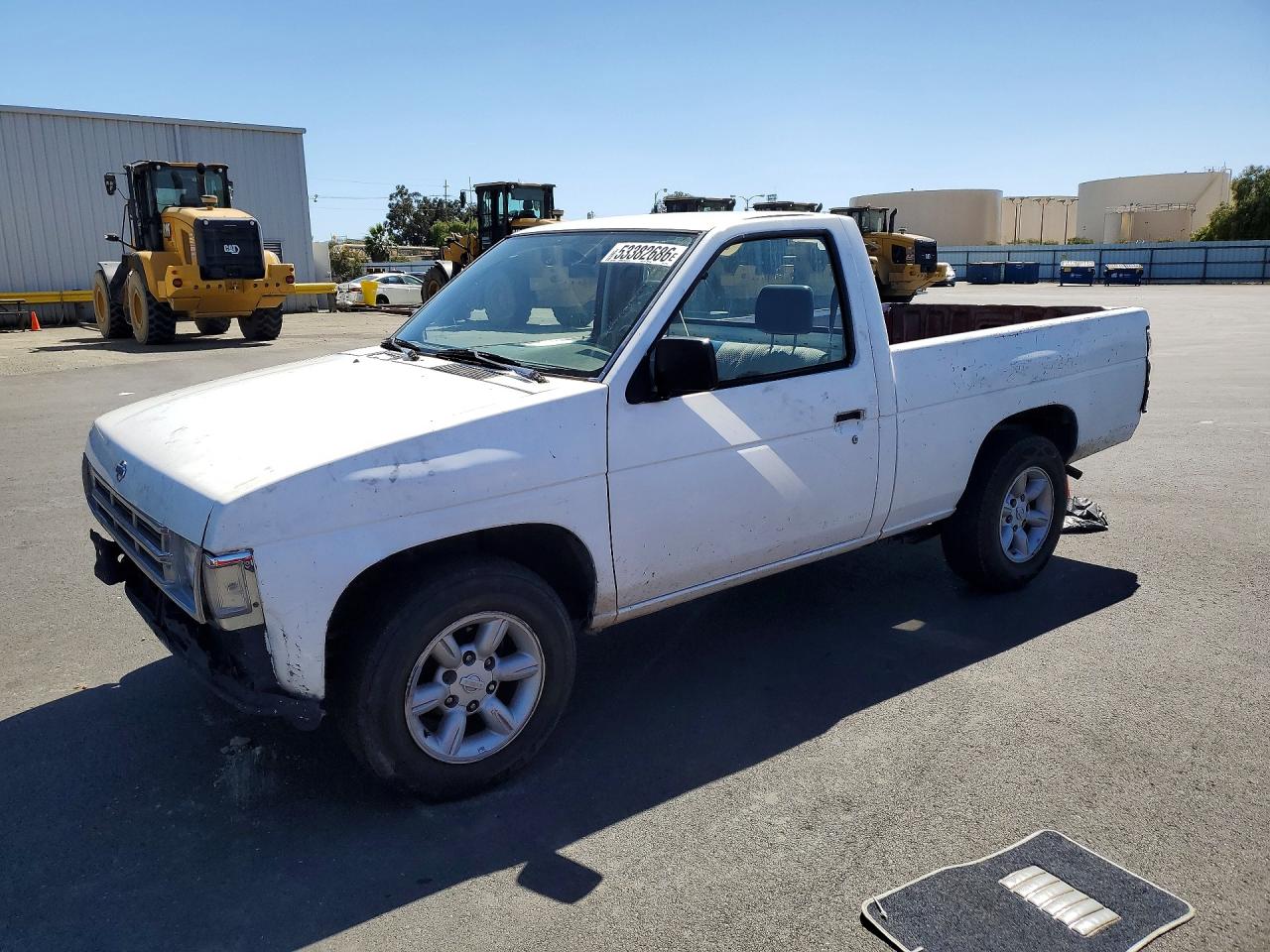 1996 Nissan Frontier XE, VIN 1N6SD11S3TC377540 — Front end