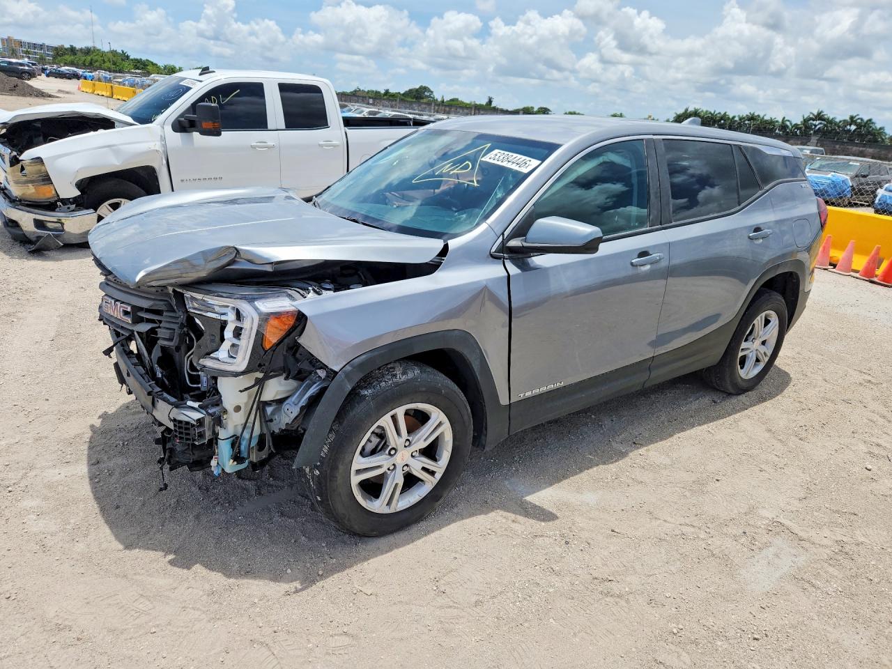 2024 GMC Terrain SLE, VIN 3GKALTEG8RL390210 — Бок