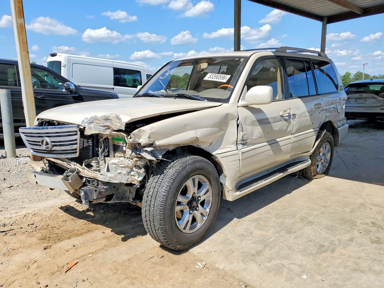 2003 Lexus LX 470, VIN JTJHT00W433534682 — Front end