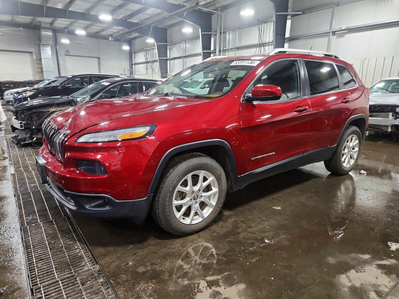 2014 Jeep Cherokee Latitude, VIN 1C4PJMCS8EW248453 — Перед
