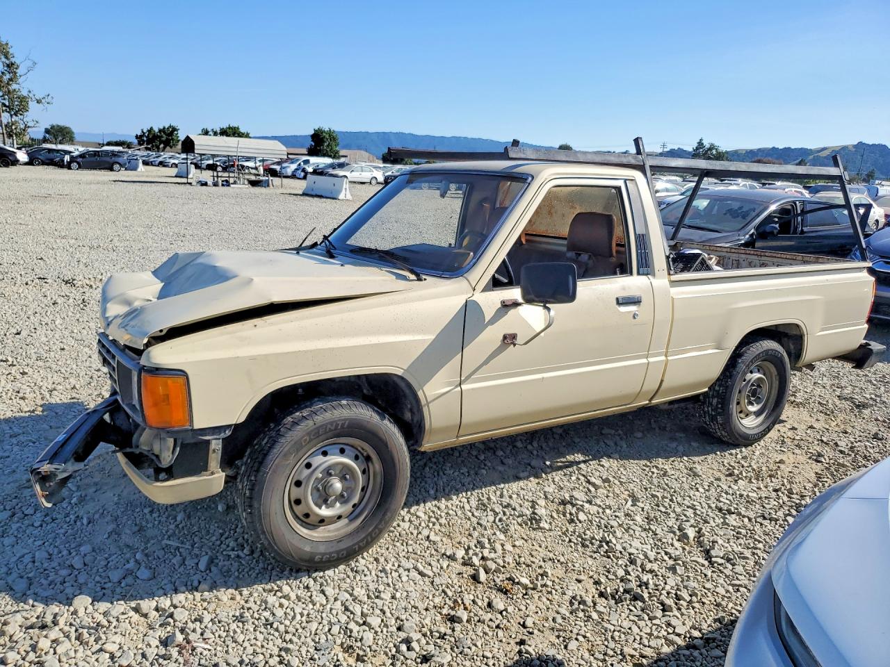 1986 Toyota Pickup, VIN JT4RN50R5G0193096 — Front end