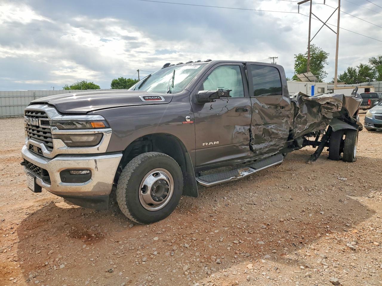 2026 Ram 3500 Big Horn, VIN 3C63RRHL2TG167120 — Side