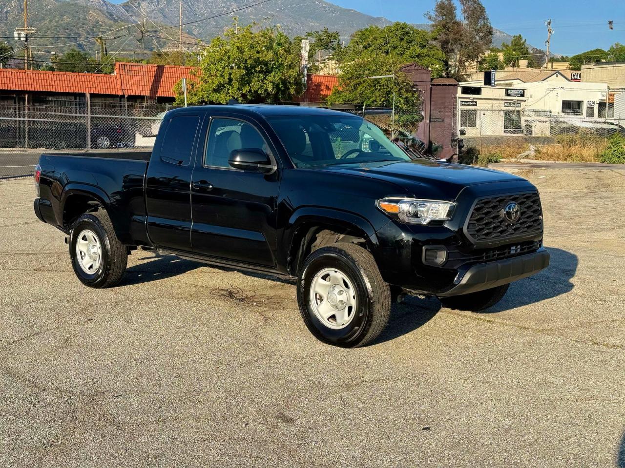 2023 Toyota Tacoma SR, VIN 3TYRZ5CN6PT029306 — Ранее повреждён